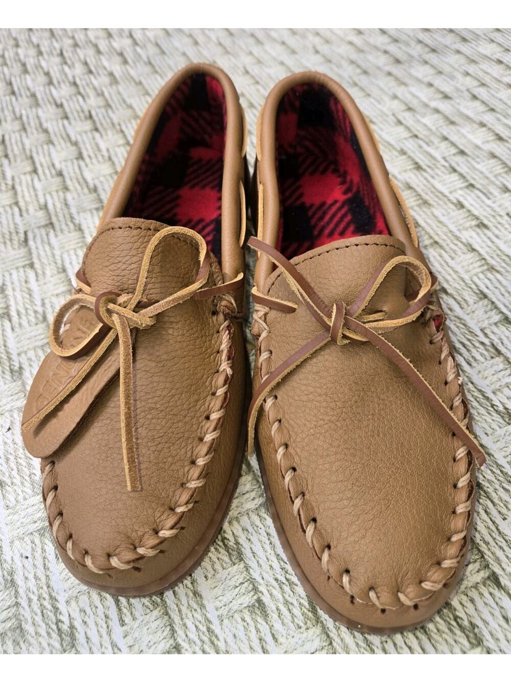 Minnetonka Men's Moosehide Leather Plaid Fleece Moccasin Size US 10 3950